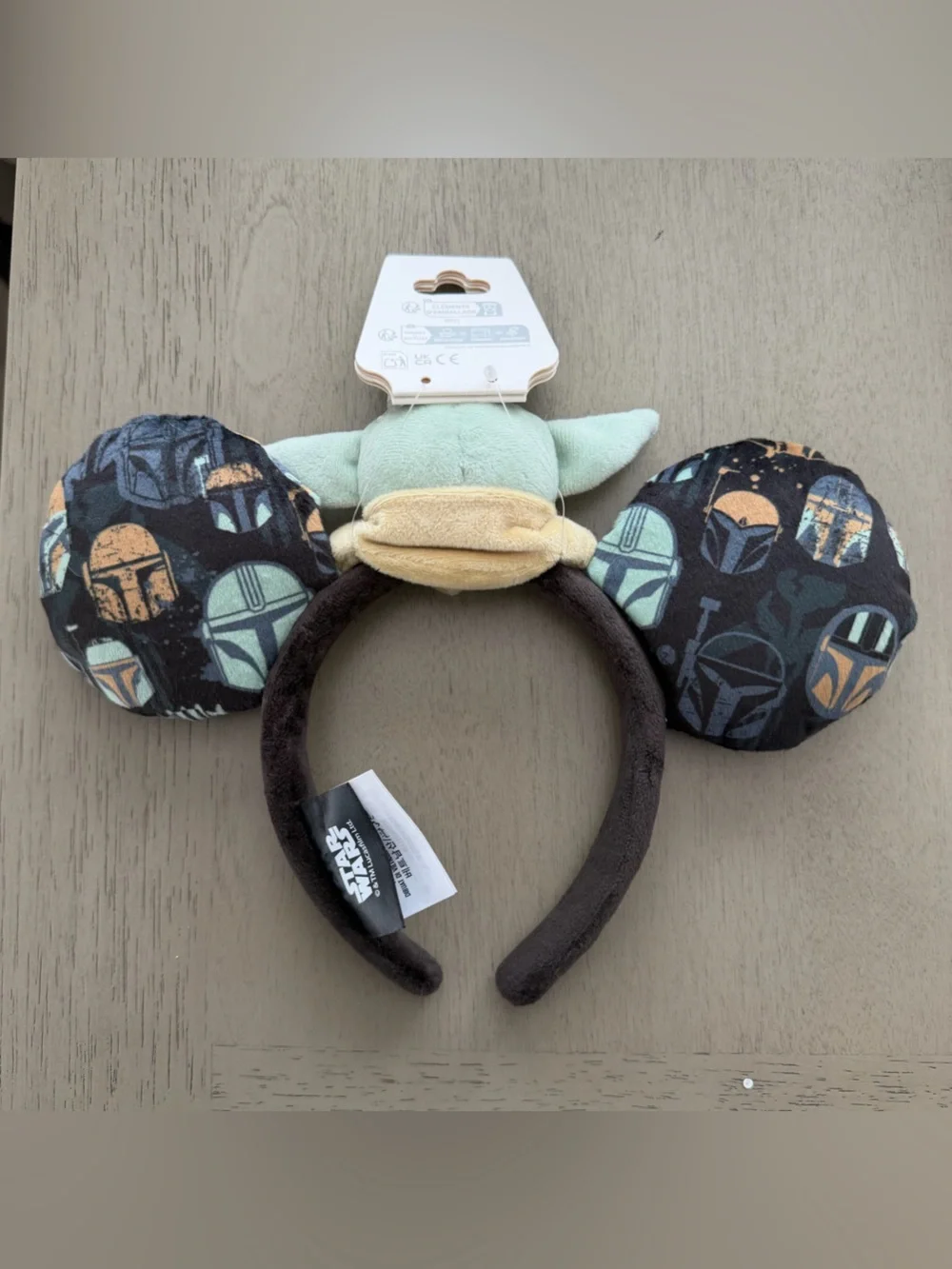 Disney Paris Star Wars The Mandalorian 'Grogu' Plush Ear Headband